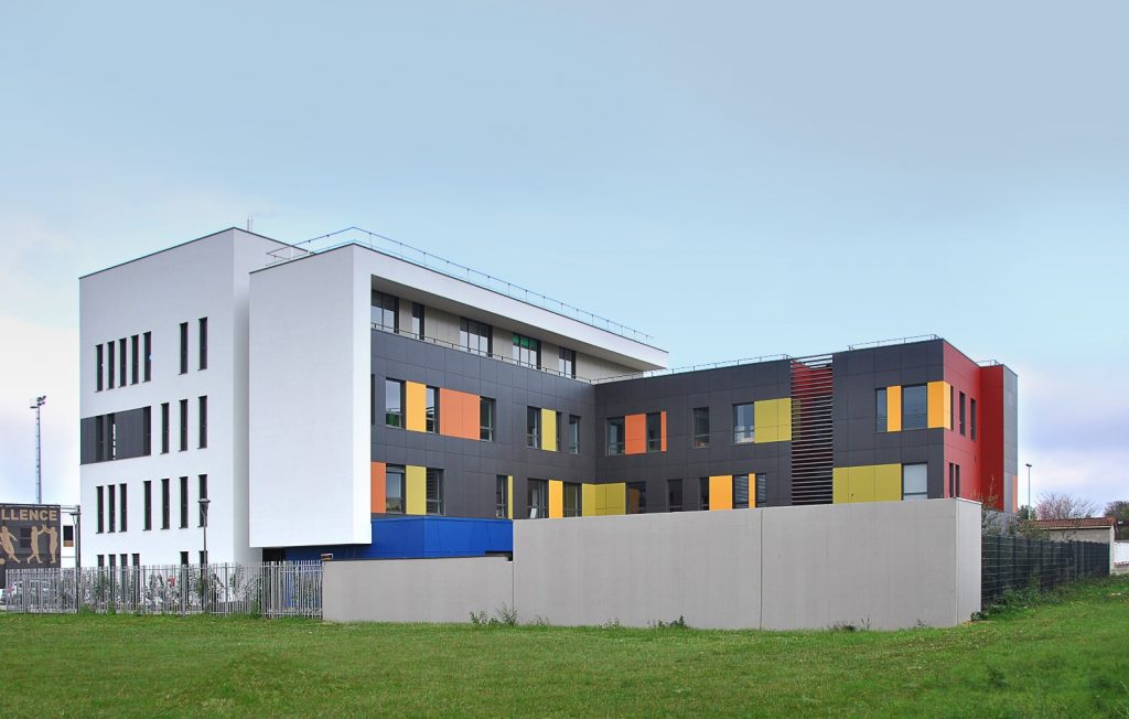 Le Centre Hospitalier Le Vinatier Nouveau Centre de pédopsychiatrie ambulatoire  de Meyzieu