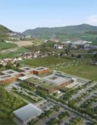 A Voiron (Isère), un nouvel hôpital écologique sort de terre.